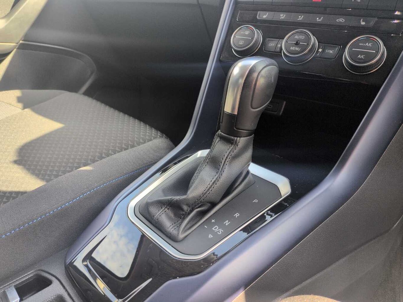 Volkswagen T-ROC 2017 1.5 TSI United 150PS EVO DSG