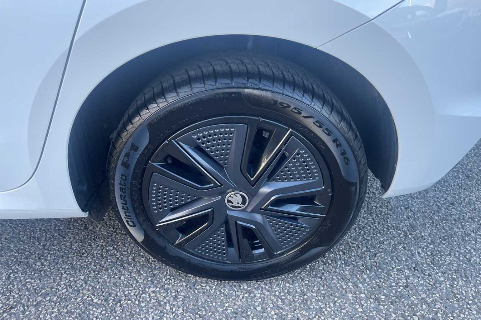 SKODA Fabia 1.0 TSI Colour Edition (95PS) 5-Dr Hatchback